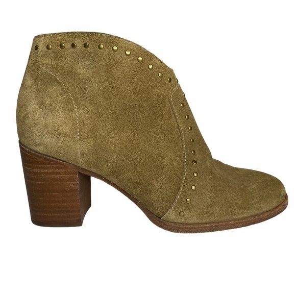 Frye “Nora” Suede Stud Zip Ankle Boots. Size 6B - Picture 1 of 15